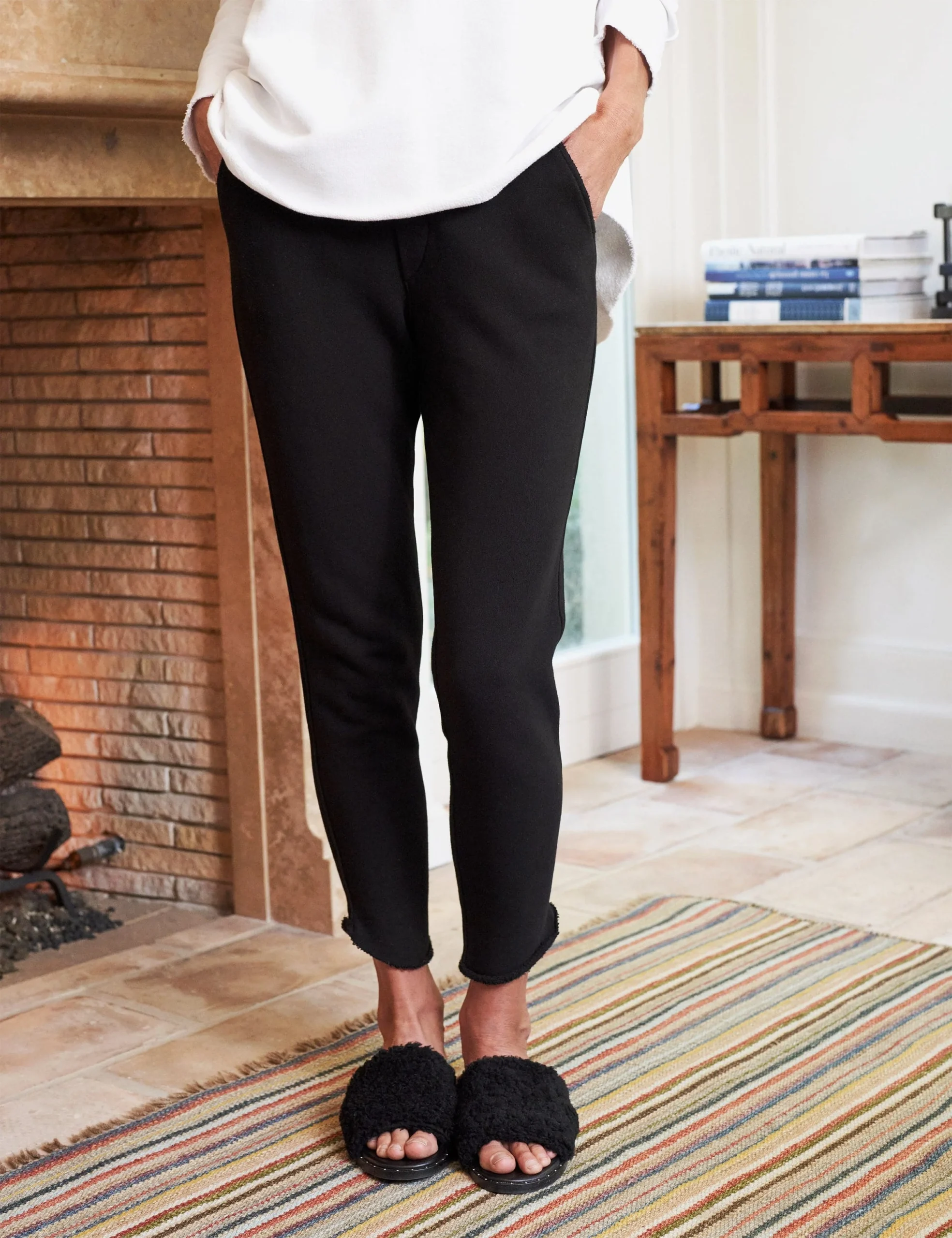 CHRISTINE Black, Triple Fleece